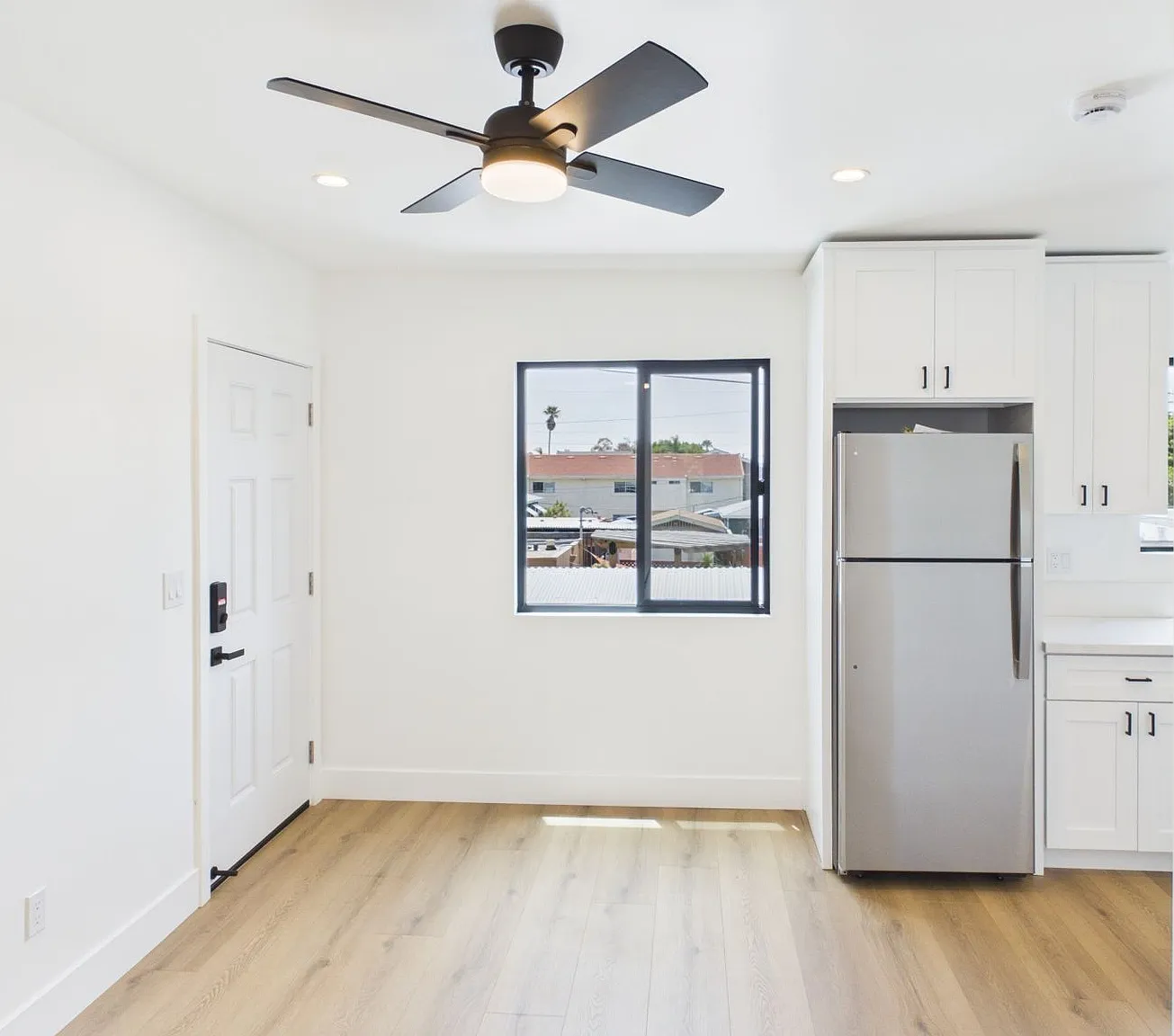 3414 31st St - Brand-New Luxury Apartments in the Heart of North Park Now Leasing! — Photo 2