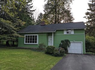 99 Glenridge Rd, East Aurora, NY 14052