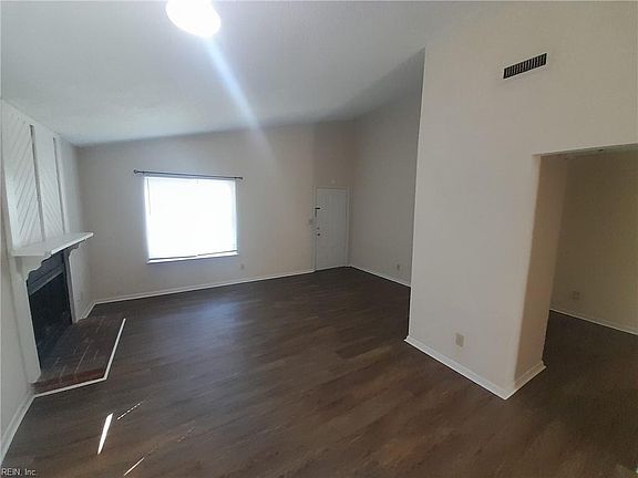 4th image of 5719 Earnhardt St