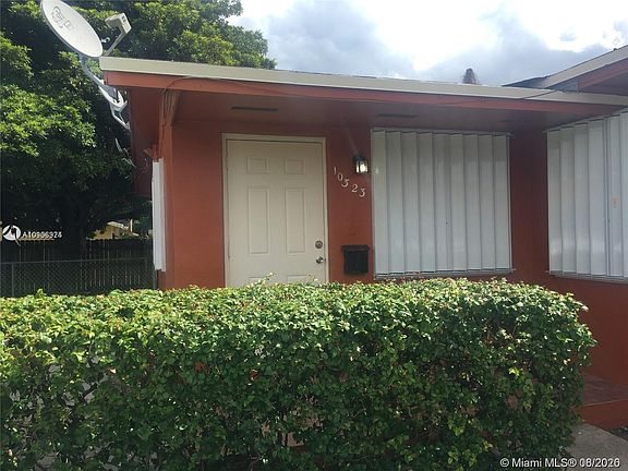 2nd image of 10321 NW 22nd Ave #10323