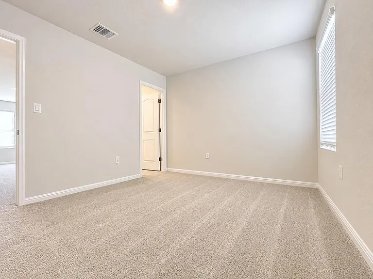 108 Coleto Trl — Photo 18