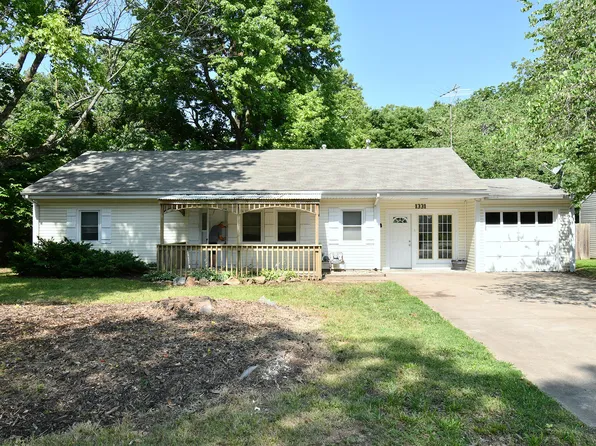 1331 S Willow Avenue, Springfield, MO 65804
