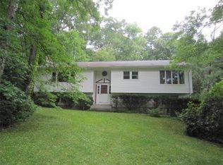 31 Country Way, Northampton, MA 01062
