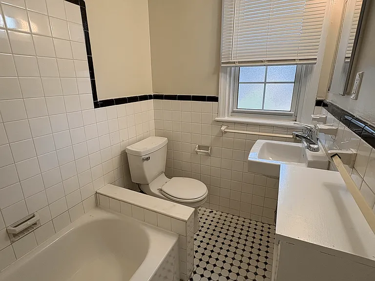 Jericho Manor Apartments — Photo 69