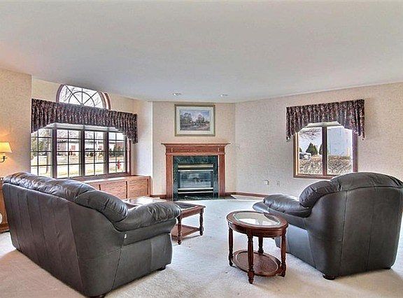 2nd image of 11415 W 95th Pl