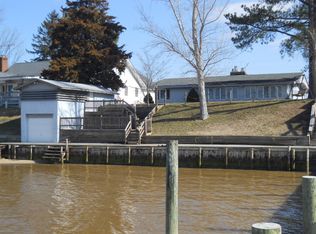 4283 Naylors Beach Rd, Warsaw, VA 22572