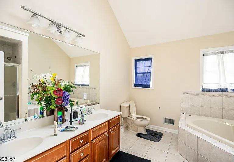 29 Vocisano Ct — Photo 43