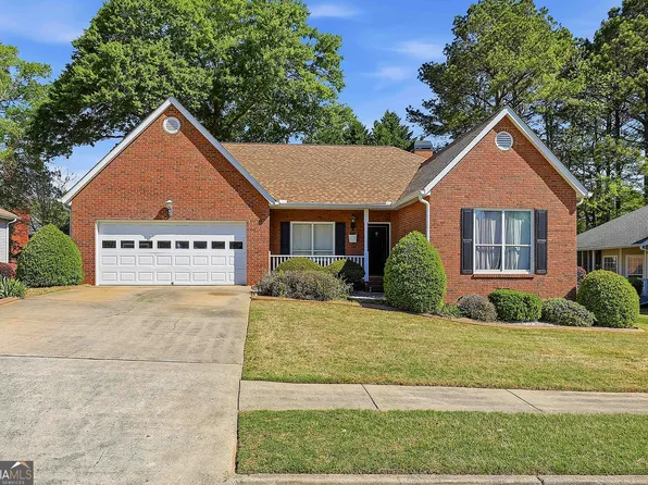 250 Brittany Chase, Fayetteville, GA 30214