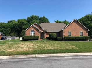 944 Southwick Dr, Alcoa, TN 37701