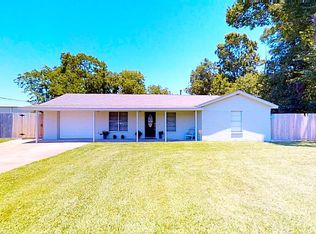 115 Massey Tompkins Rd, Baytown, TX 77521