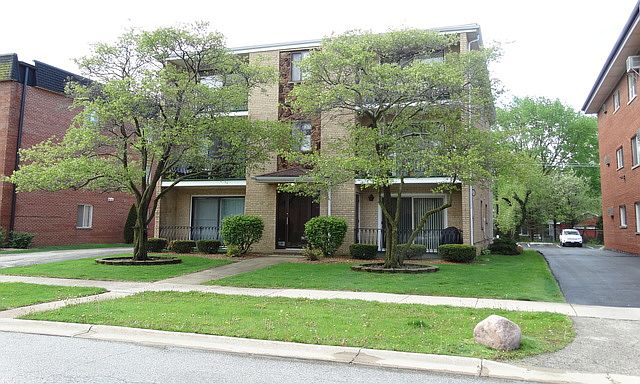 1st image of 5407 W 129th Pl #1101