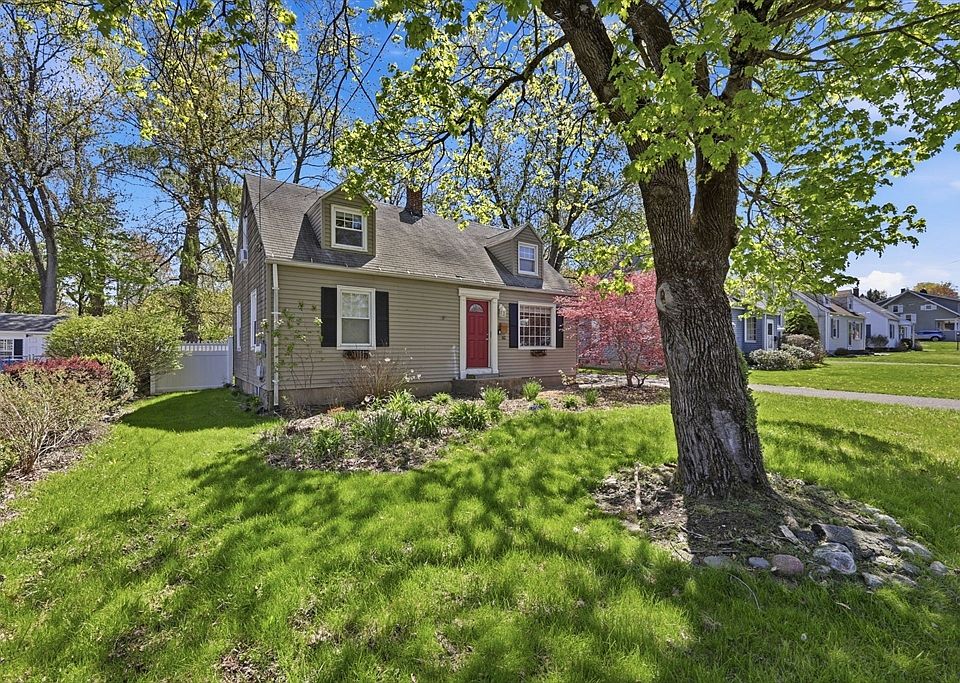 1st image of 182 Ely Ave