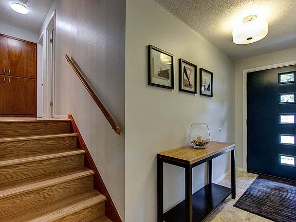 5th image of 1809 Mahan Ave