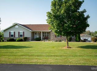 120 Plantation Dr, Troy, MO 63379