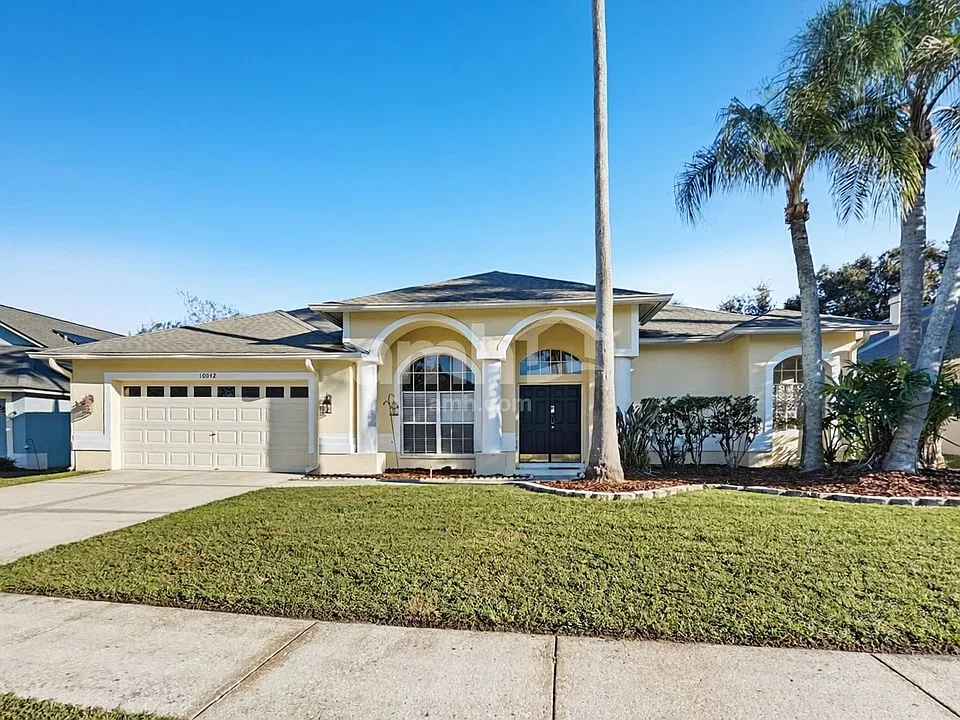 10042 Cypress Shadow Ave