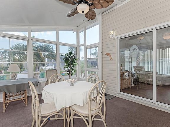 5th image of 665 Selkirk Ln