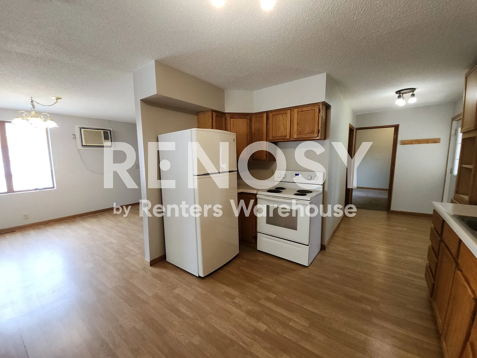 Ground level 2 BR/ 1 BA — Photo 3