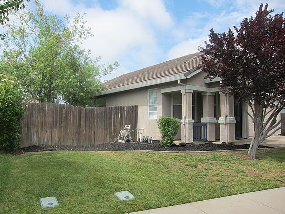 2nd image of 3179 Maui St