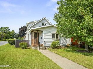 2081 Oaklawn Ave, Schenectady, NY 12306