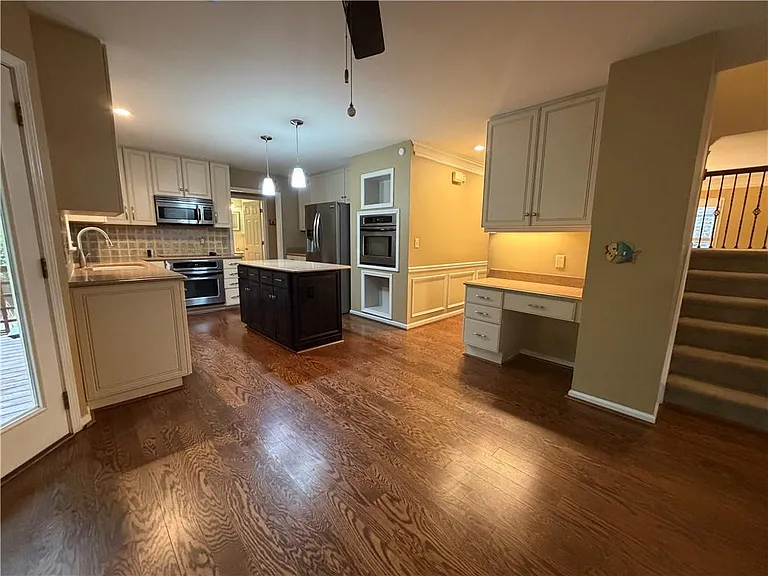 10935 Pennbrooke Xing — Photo 12