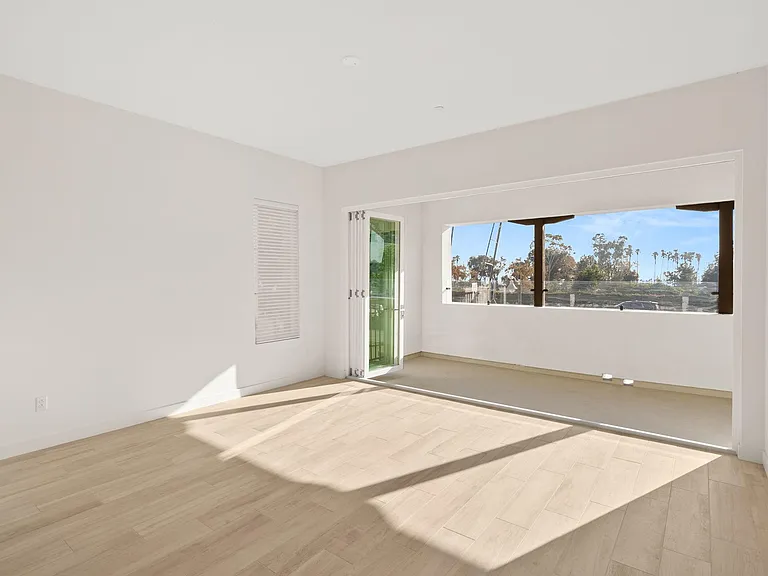 3201 Doheny Way — Photo 7