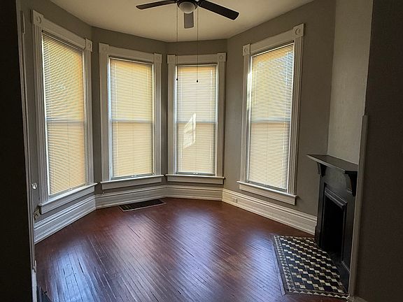 2nd image of 853 Columbia Ave #2