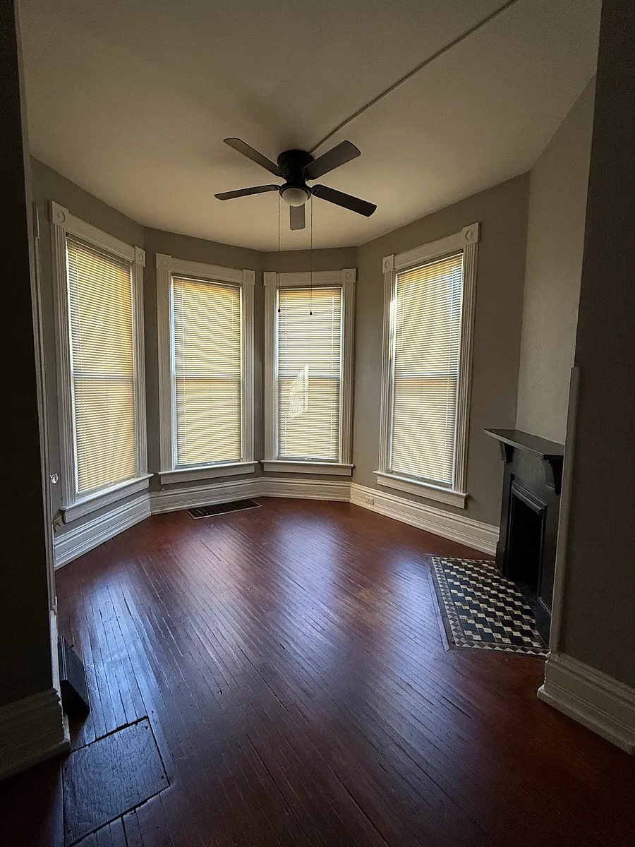 Building Photo - 853 Columbia Ave #2
