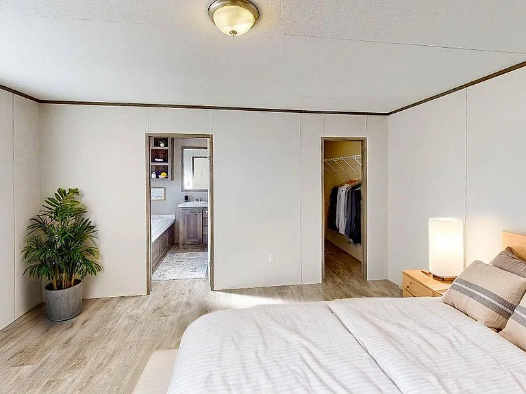 719 Armadillo St — Photo 4