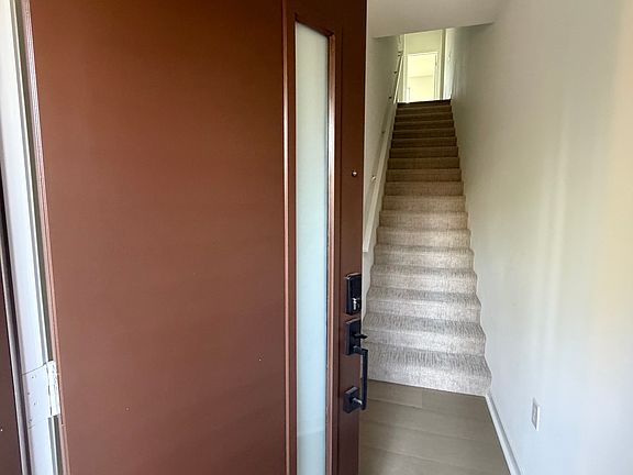 2nd image of 1328 W Oakcrest Paseo