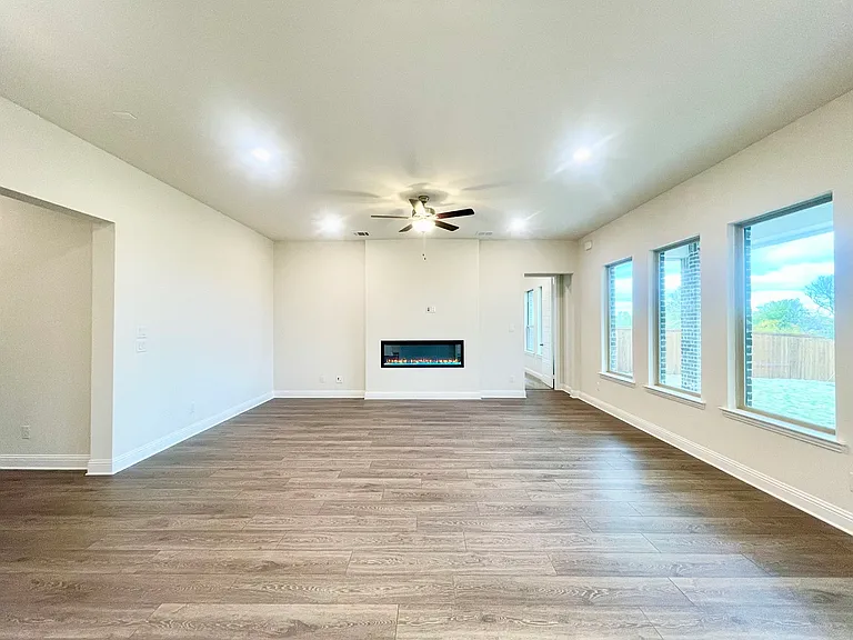 1632 Estivella Dr — Photo 6