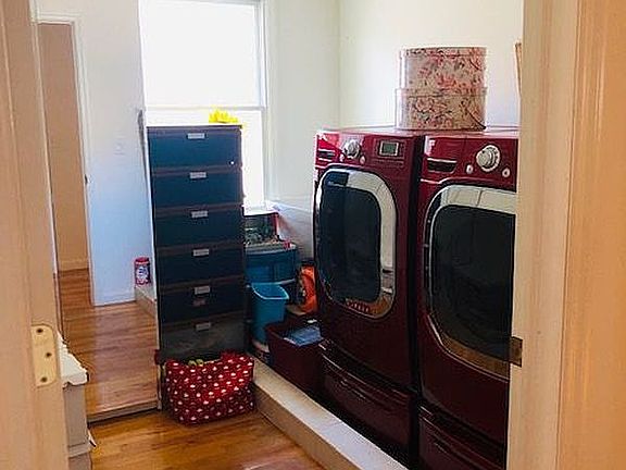 4th image of 6-12 151st St Unit 1