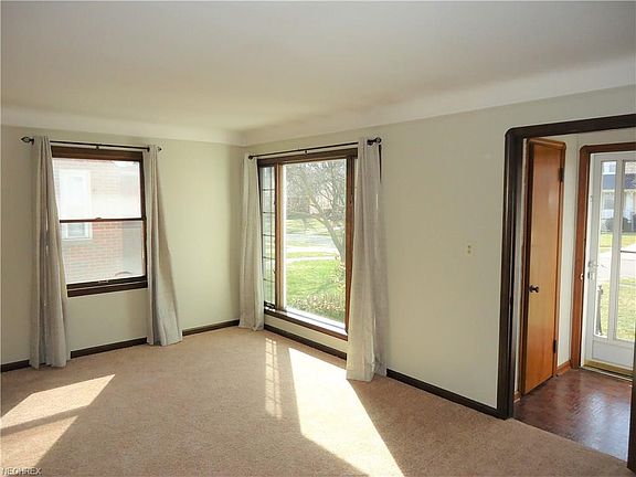 4th image of 8214 Salisbury Dr