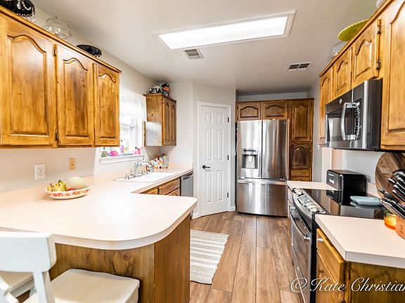 5th image of 4501 Saint Andrews Dr