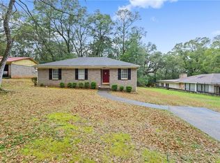 949 Knowles Ln, Mobile, AL 36608