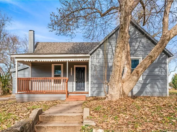 2508 South St, Lexington, MO 64067