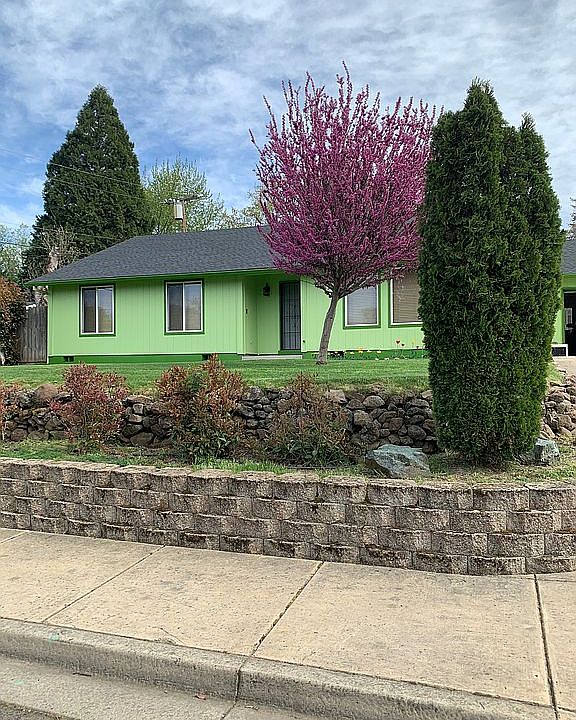 2nd image of 757 Talbot St