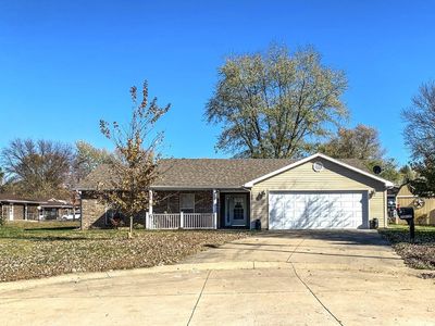 100 Katy Ct, New Franklin, MO, 65274