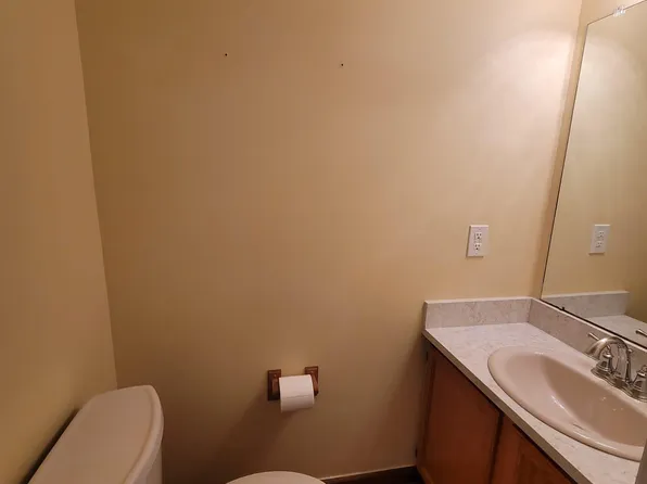 40013 Crosswinds Dr #1, Novi, MI 48375