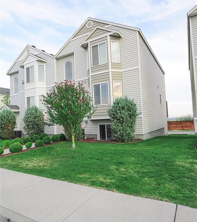 2nd image of 7704 Quadra Dr
