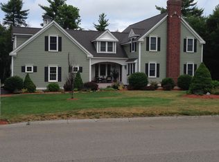 56 Tanglewood Dr, Nashua, NH 03062