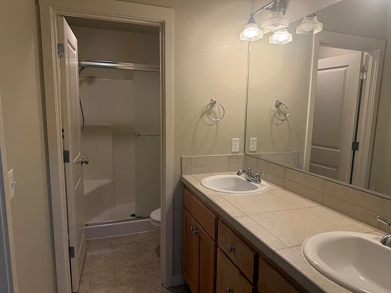 10722 SE 75th Ave — Photo 4