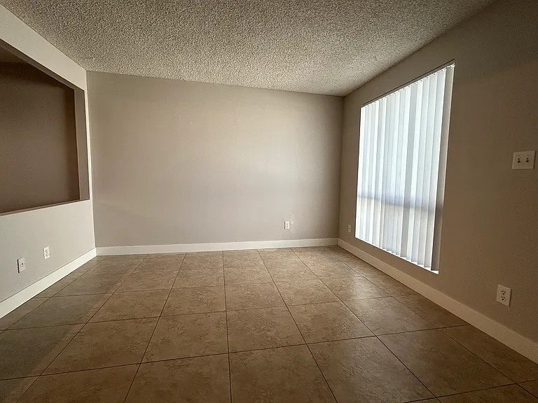 859 S Extension Rd — Photo 18