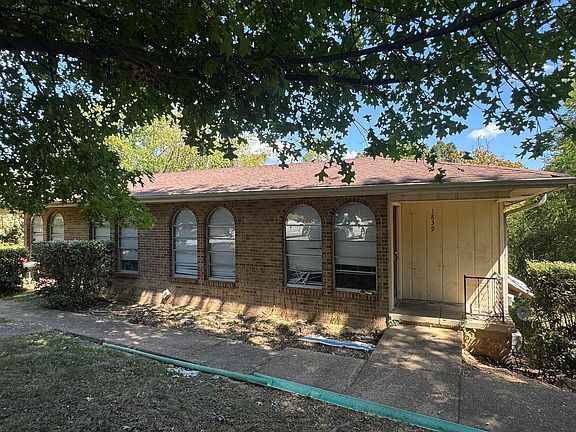 2nd image of 1837 Dana Ln