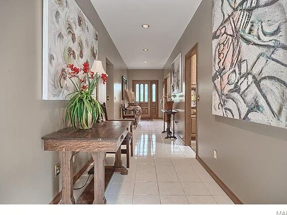 3rd image of 118 Indian Prairie Ln