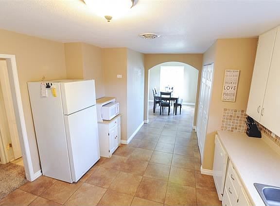 4th image of 1406 Wright Ave