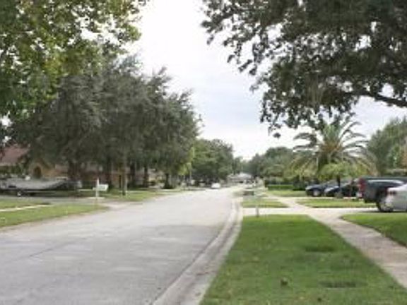 2nd image of 17325 Hubers Ct