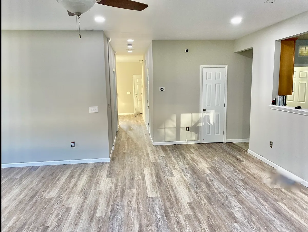 Building Photo - 5008 Miller Dr