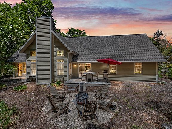 5th image of 1637 Olson Dr