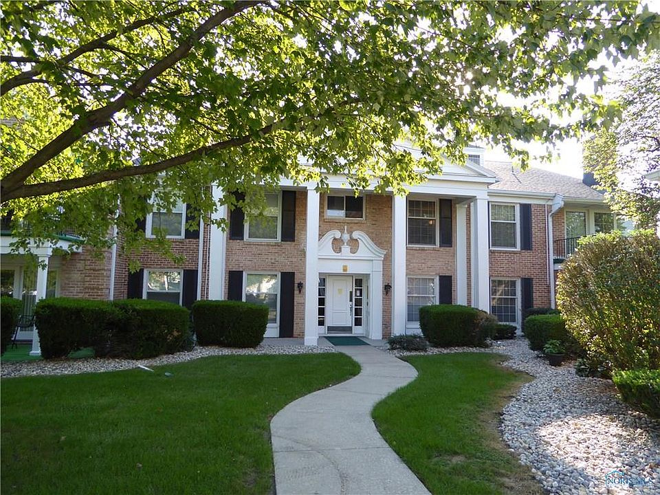 1st image of 4243 W Bancroft St APT 206E