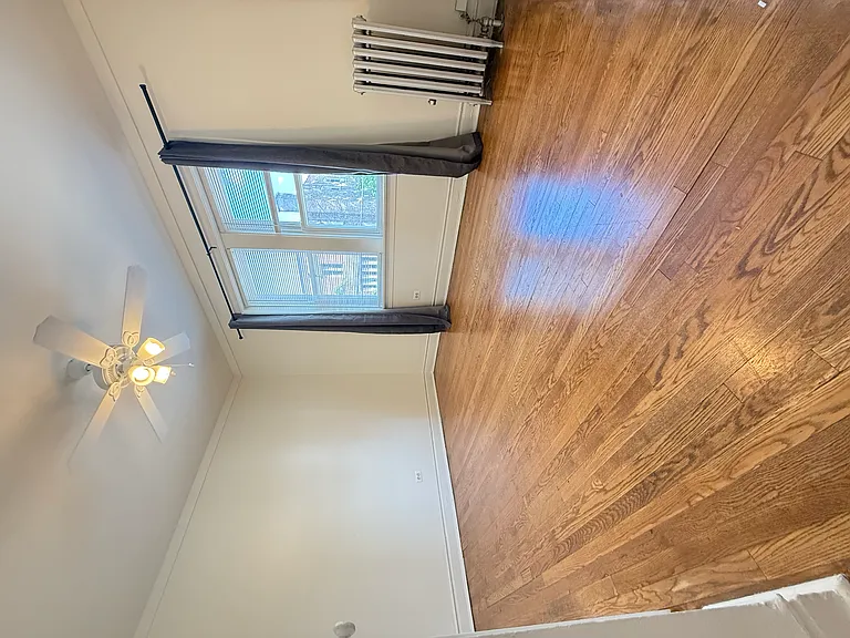 2141 N Spaulding Ave #2E — Photo 10